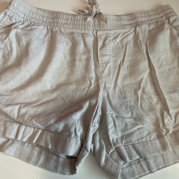 Assorted Chambray/ linen shorts - Picture 3 of 6
